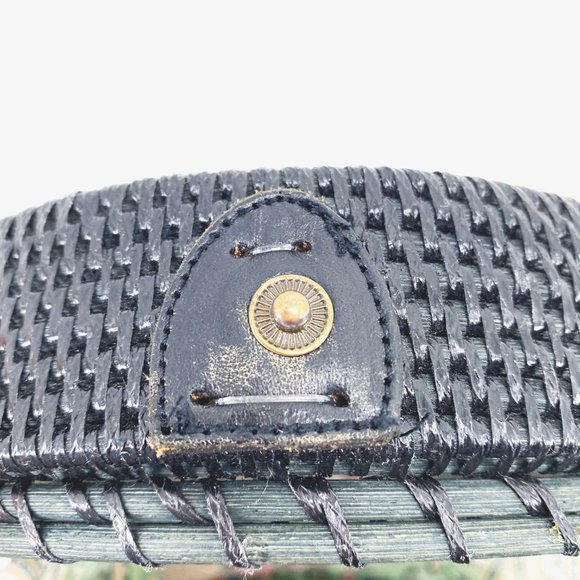 Amerii Boho Rattan Round Crossbody - Picture 6 of 9